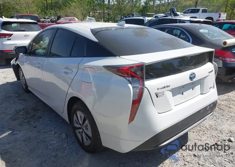 2018 Toyota Prius Two Eco z USA, uszkodzony, nr VIN JTDKARFU7J3068428